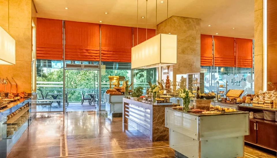 هتل سوئیس اوتل بویوک افس ازمیر